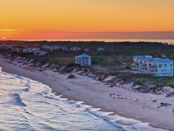 Elegant Beachfront Escape with Private Pool & Gulf Views in St. George Island Hot Tub Beach